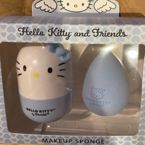 🎄🎀 Hello Kitty Makeup Sponge - Picture 5 of 7
